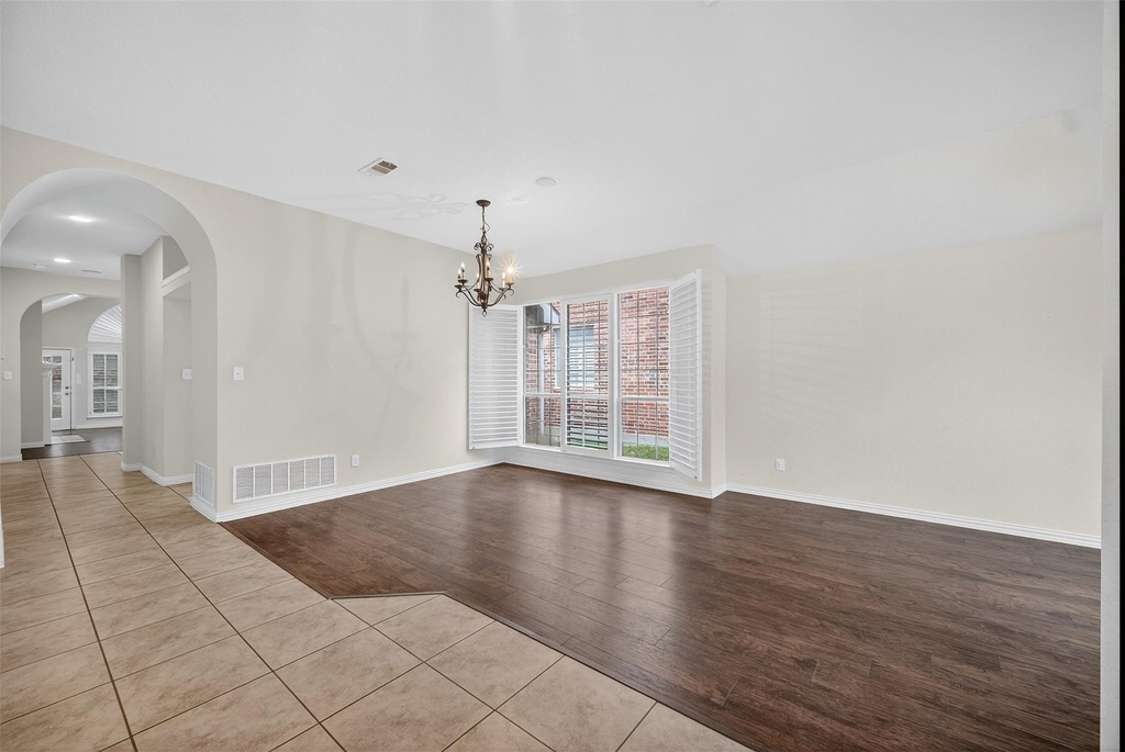2408 Barranca Way - Photo 3
