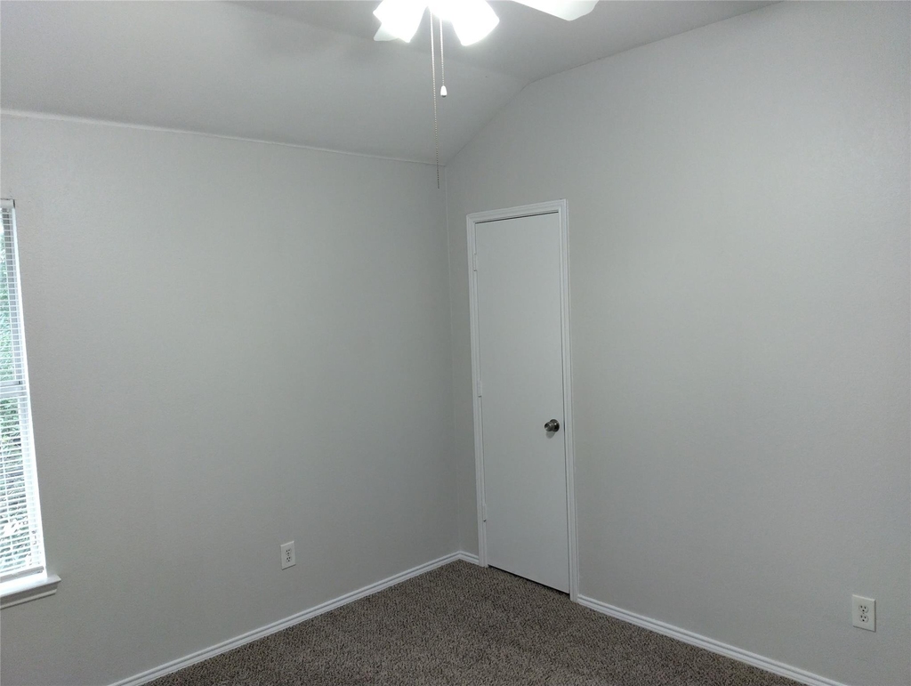 1133 Mockingbird Drive - Photo 20