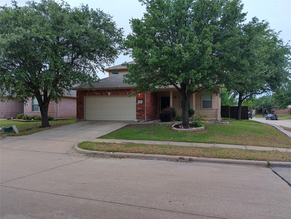 1133 Mockingbird Drive - Photo 0