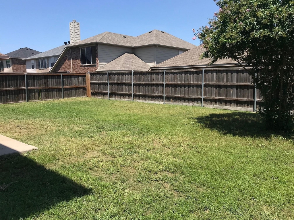 2053 Meadow Park Drive - Photo 27