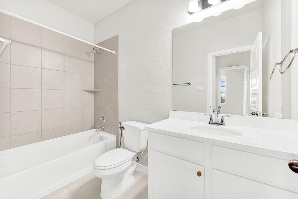 1415 Hickory Woods Way - Photo 27