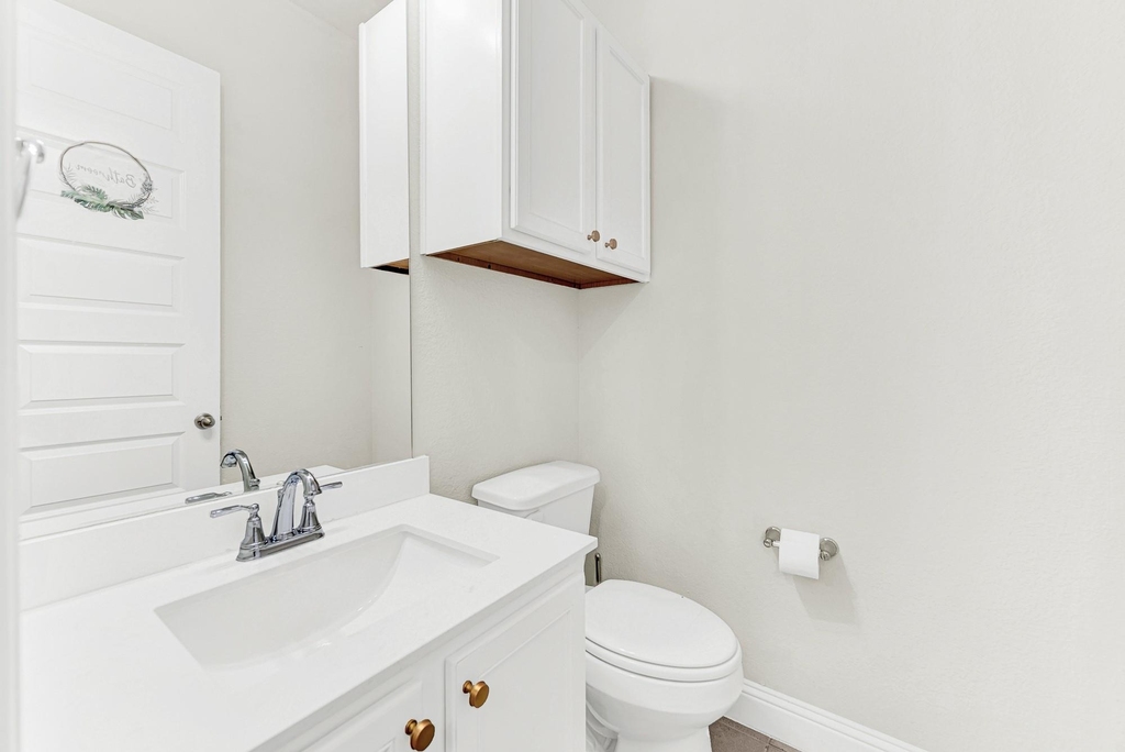 1415 Hickory Woods Way - Photo 16