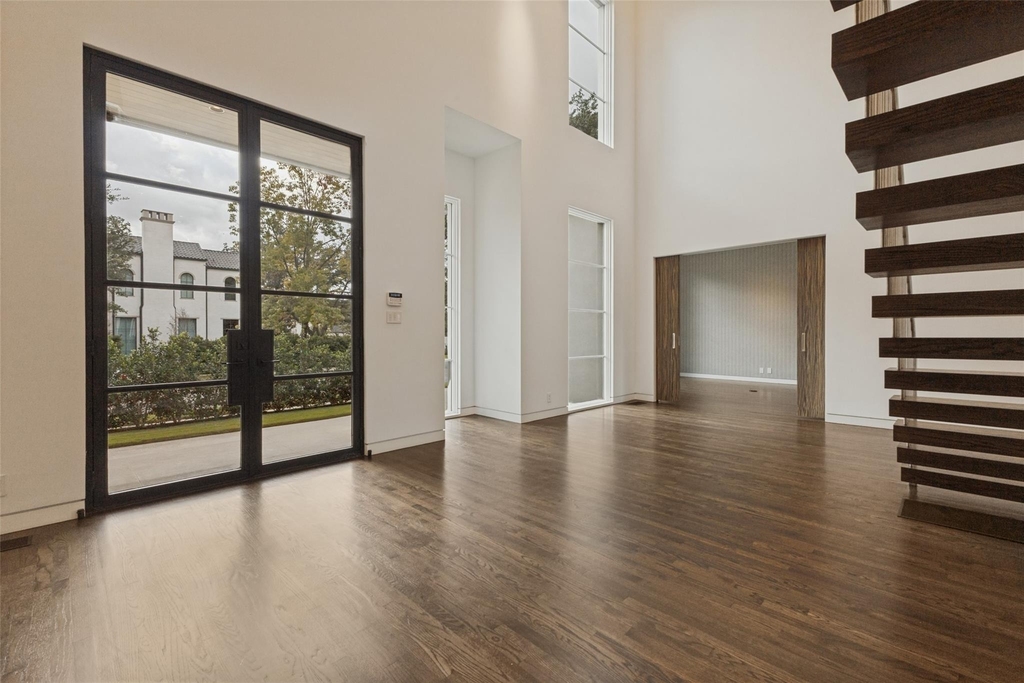 4352 Fairfax Avenue - Photo 8
