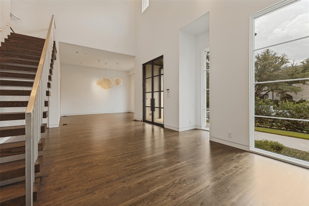 4352 Fairfax Avenue - Photo 6