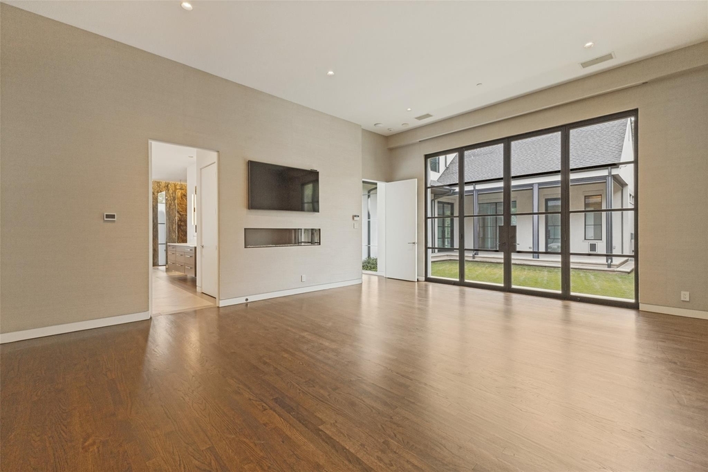 4352 Fairfax Avenue - Photo 22