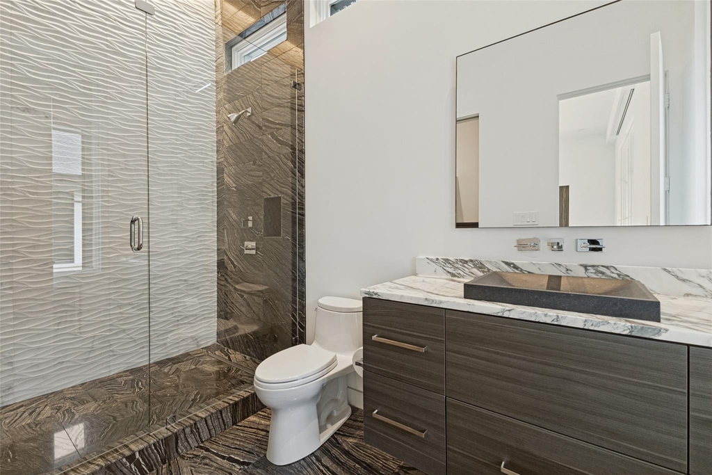 4352 Fairfax Avenue - Photo 32