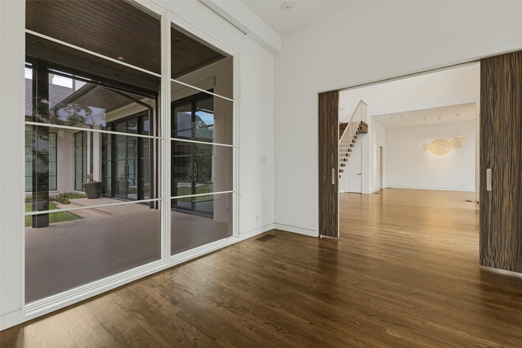 4352 Fairfax Avenue - Photo 10