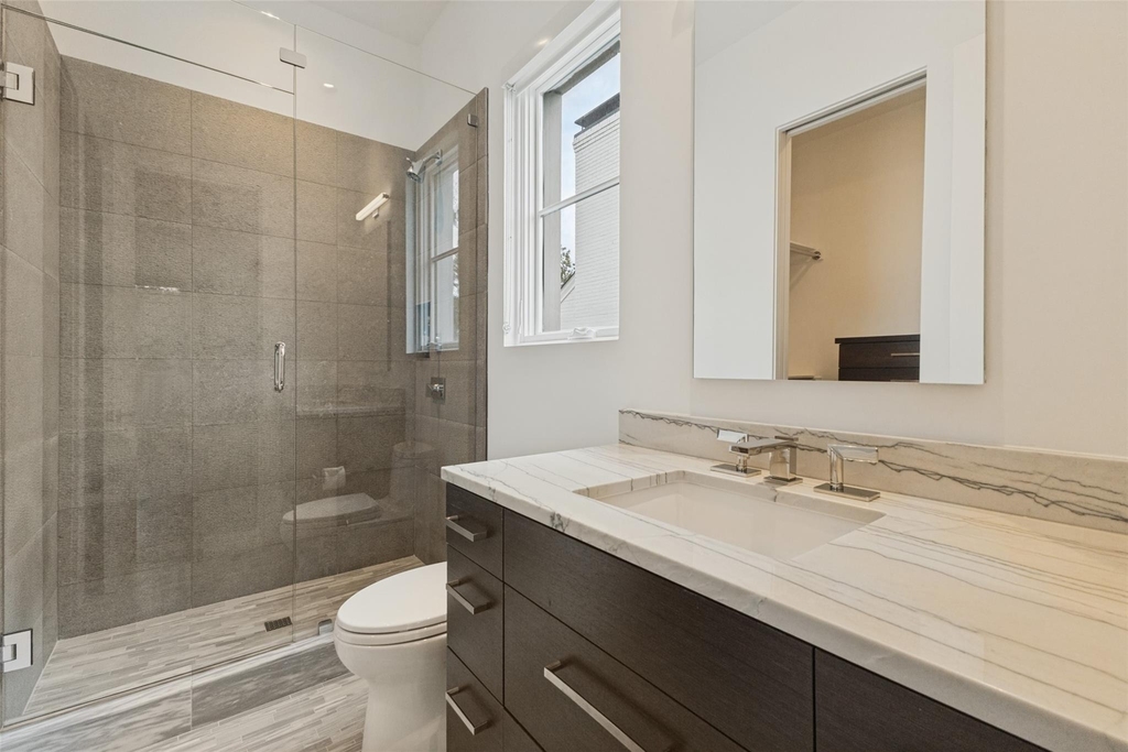 4352 Fairfax Avenue - Photo 29