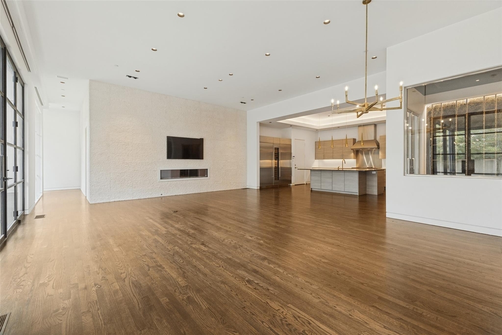 4352 Fairfax Avenue - Photo 12