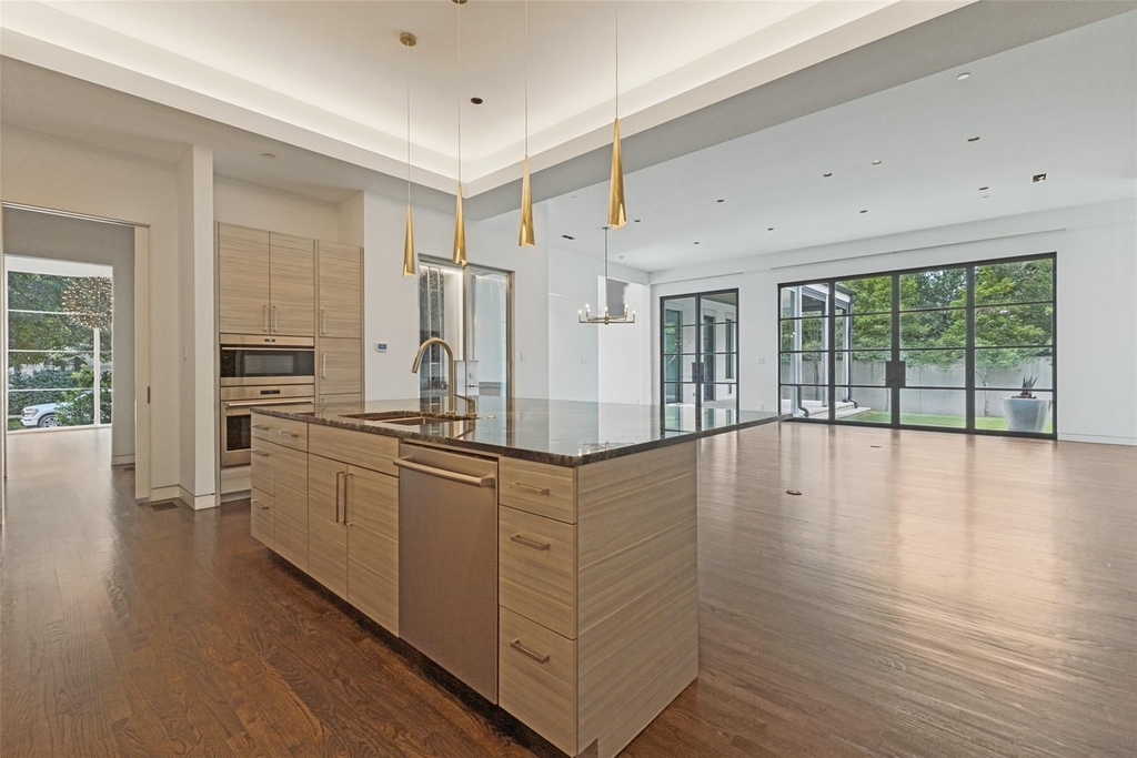 4352 Fairfax Avenue - Photo 19