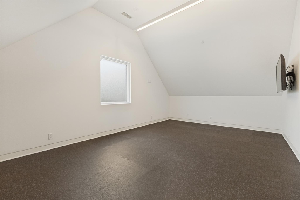 4352 Fairfax Avenue - Photo 33