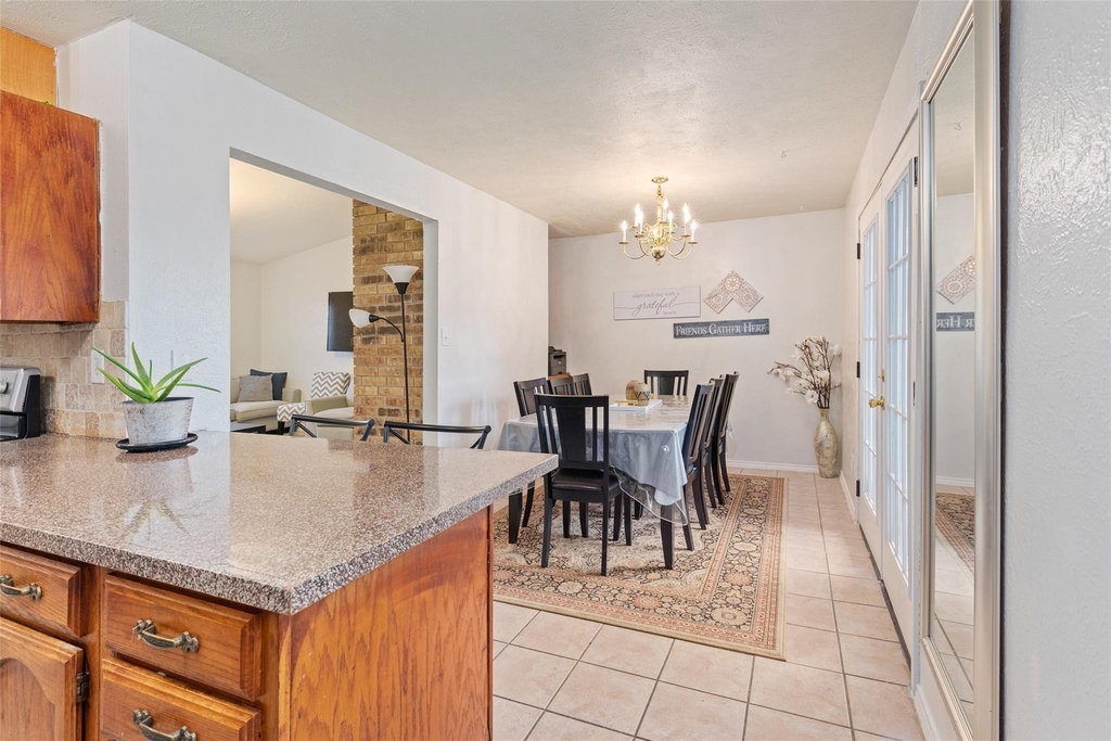2110 Rose Hill Road - Photo 3