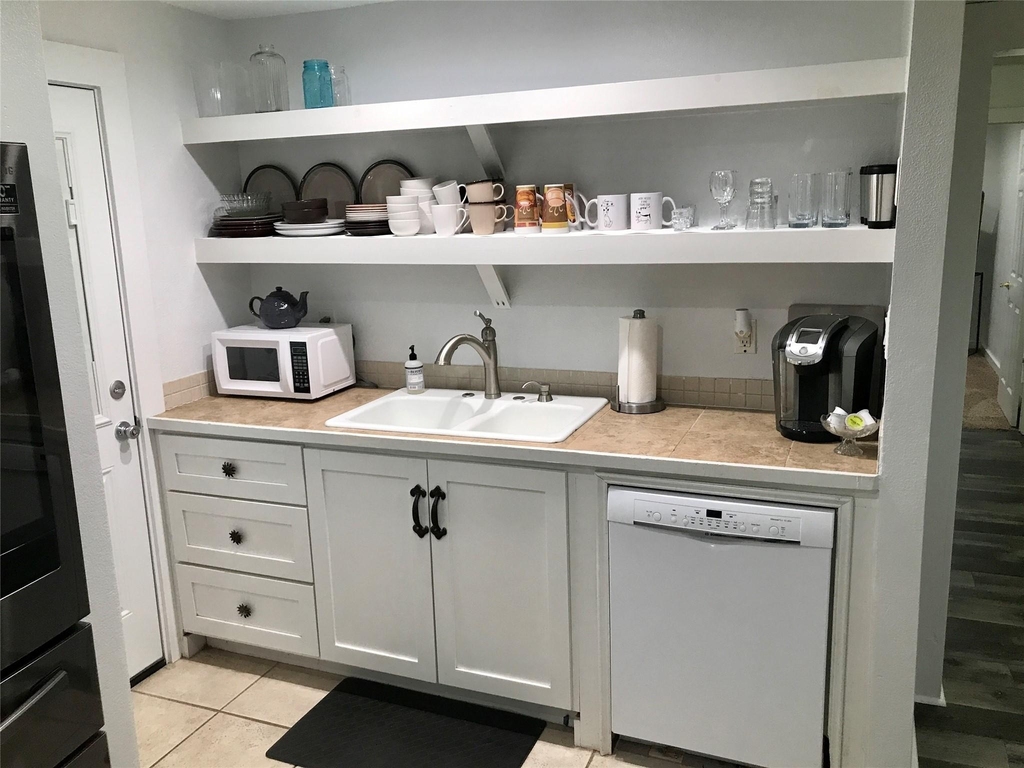 2521 Littlepage Street - Photo 9