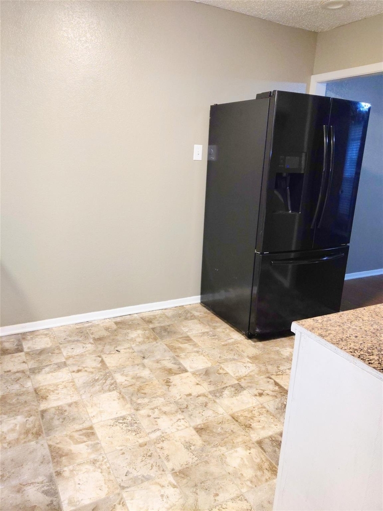 3225 Cortez Drive - Photo 2