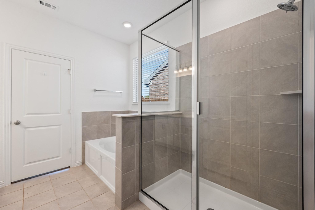 1836 Lockhart Drive - Photo 14