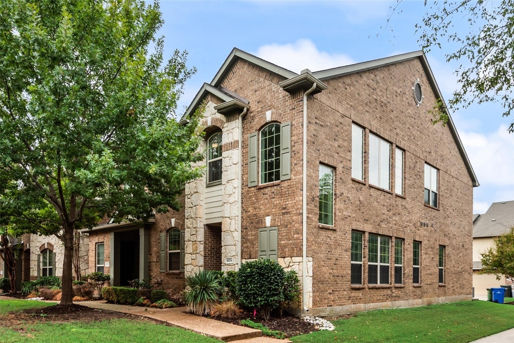 1613 Black Duck Terrace - Photo 0