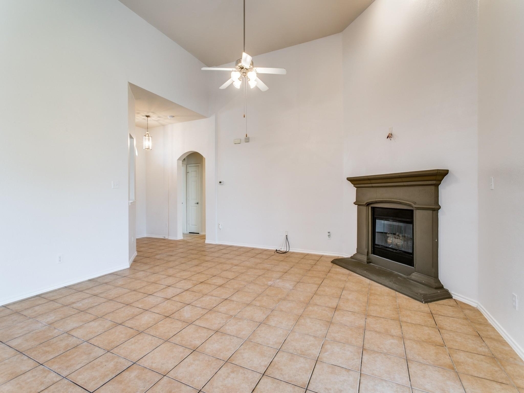 6357 Redeagle Creek Drive - Photo 2