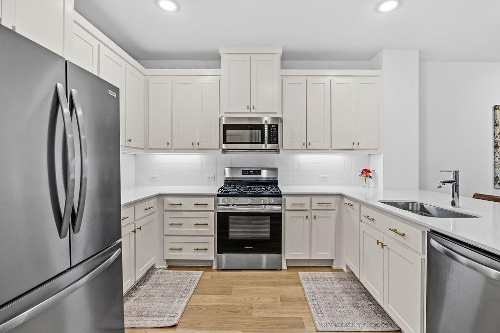 1228 Junction Drive - Photo 7