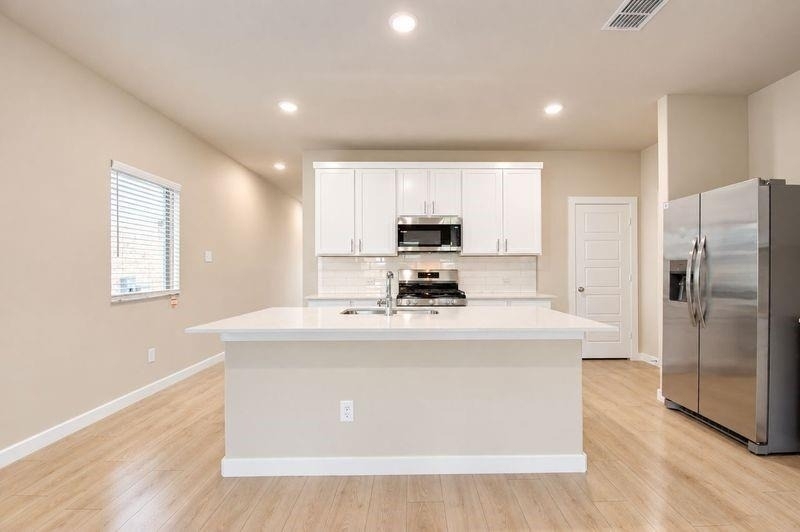 808 Knox River Drive - Photo 5