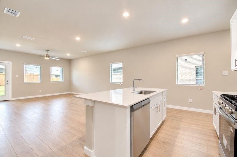 808 Knox River Drive - Photo 4
