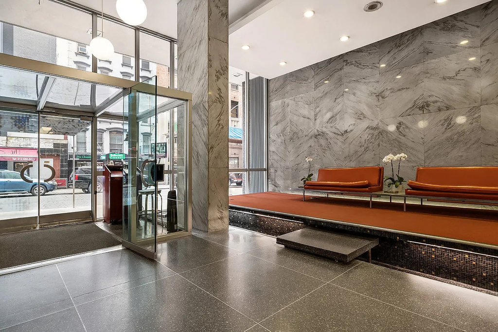 East 48th Street - Photo 3