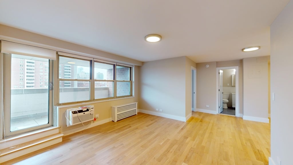 310 Greenwich Street - Photo 3