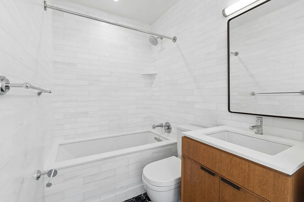East 52nd Street - Photo 5