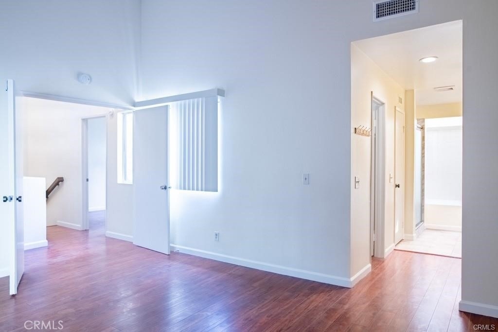 3608 Hemlock - Photo 7
