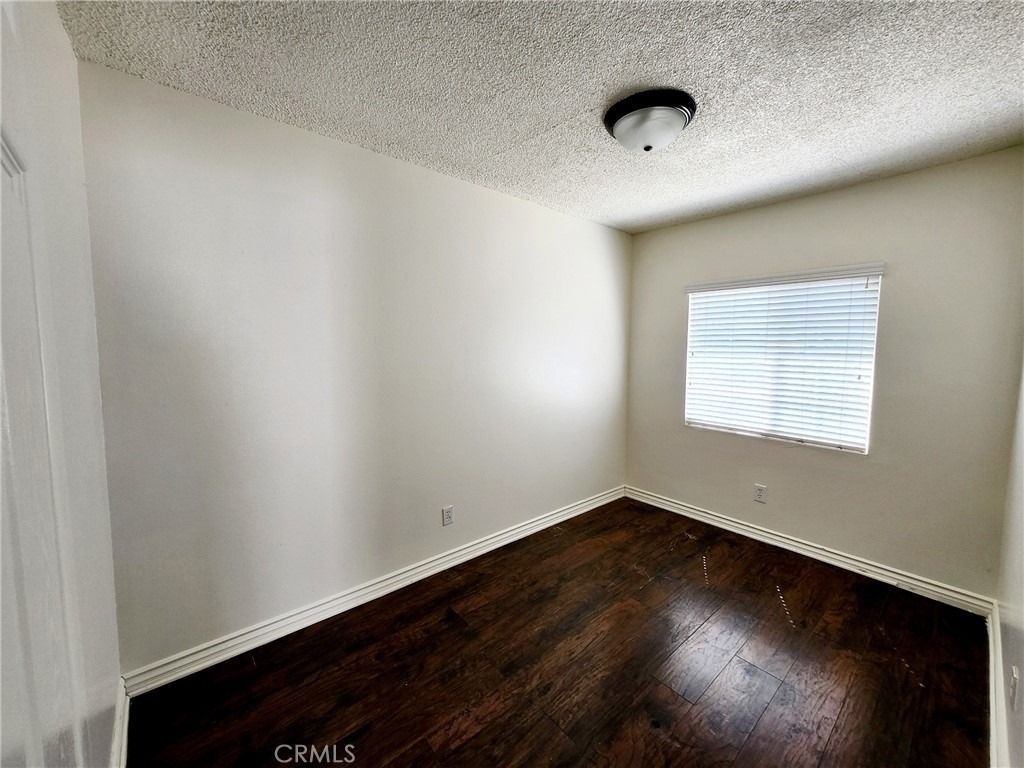 115 W Sunkist Street - Photo 5