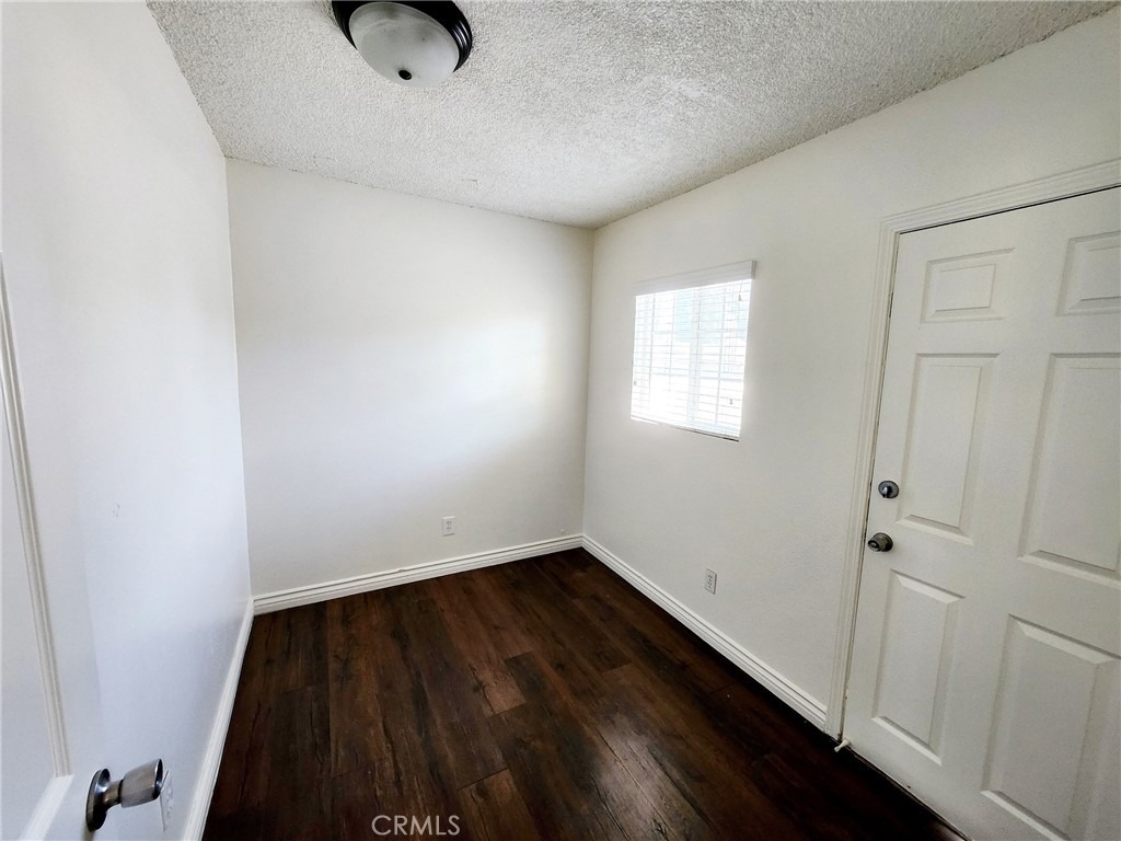 115 W Sunkist Street - Photo 6