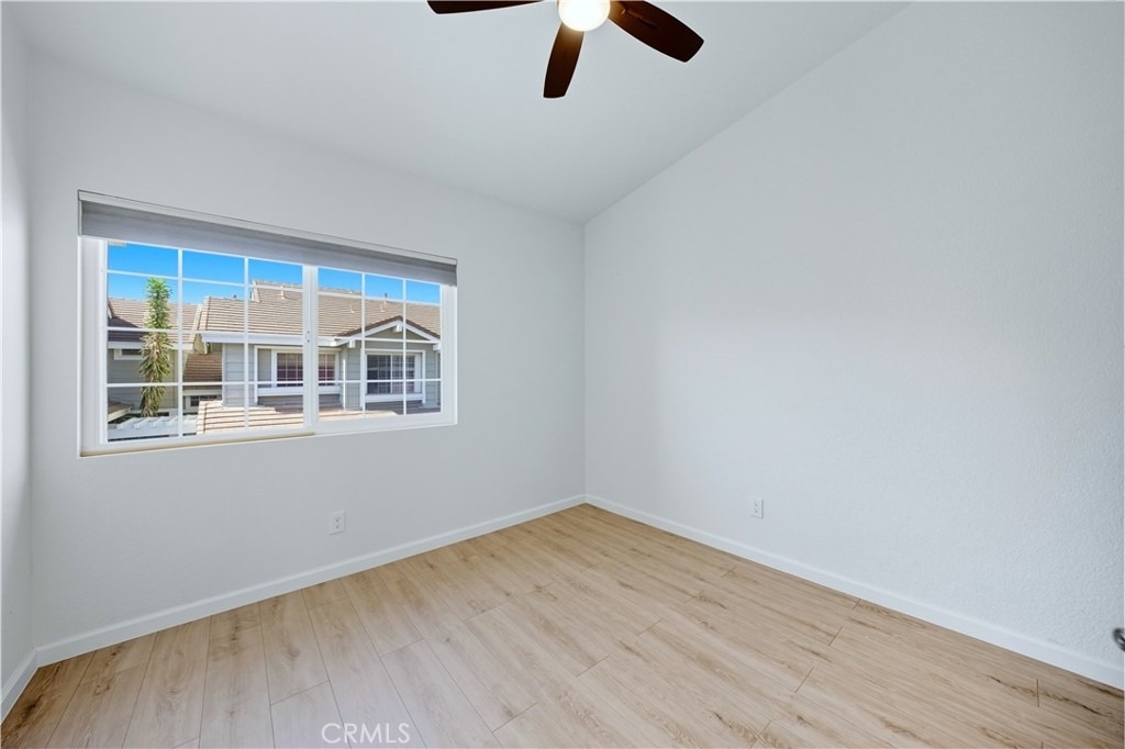 2285 Boxwood Place - Photo 32