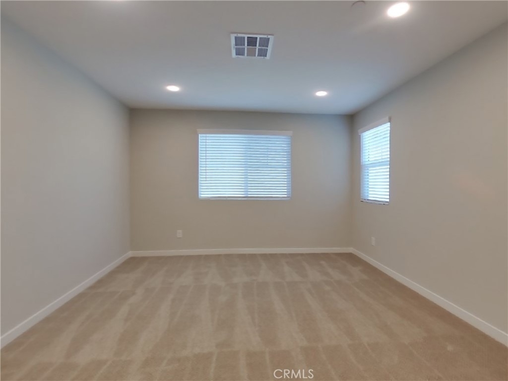 31646 Rosetta Street - Photo 16