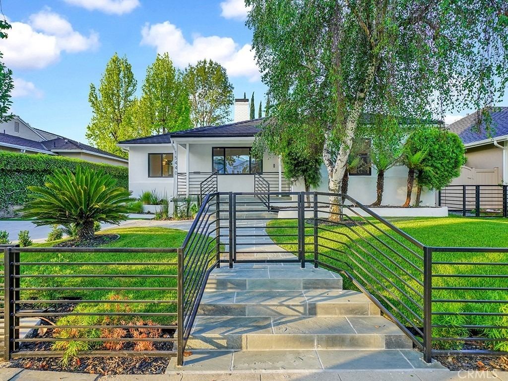 15440 Varden Street - Photo 1