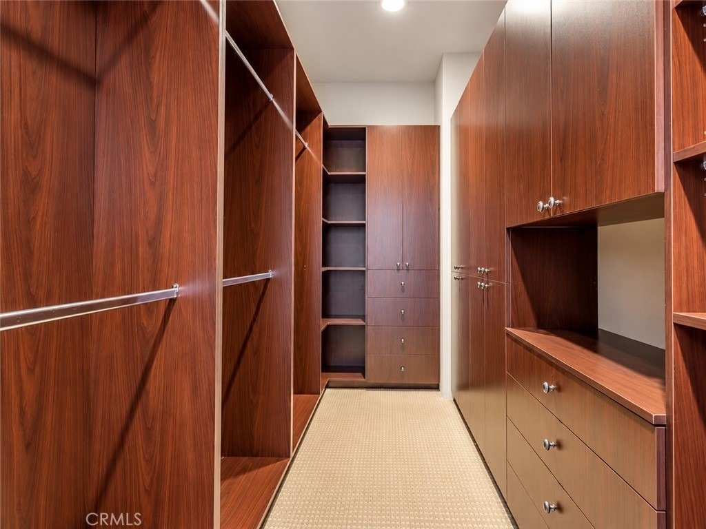 5427 Genesta - Photo 13