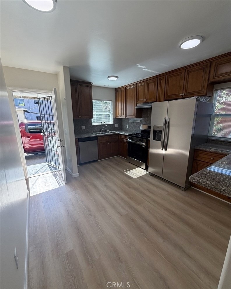 1038 Western Avenue - Photo 4