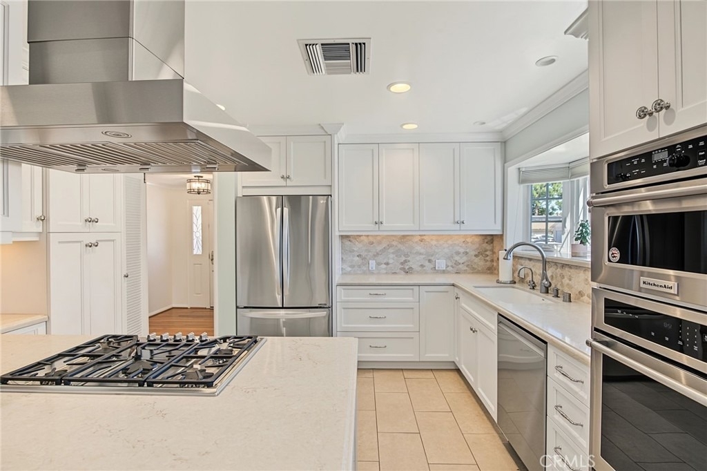 18220 Clark Street - Photo 10