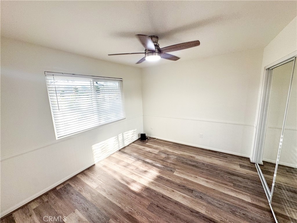 9952 Independence Avenue - Photo 13