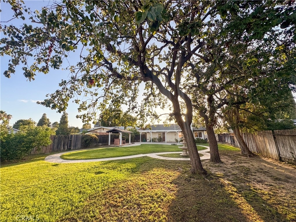 9952 Independence Avenue - Photo 30