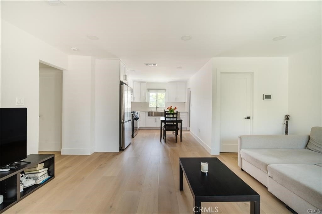 3023 Glendon Avenue - Photo 11