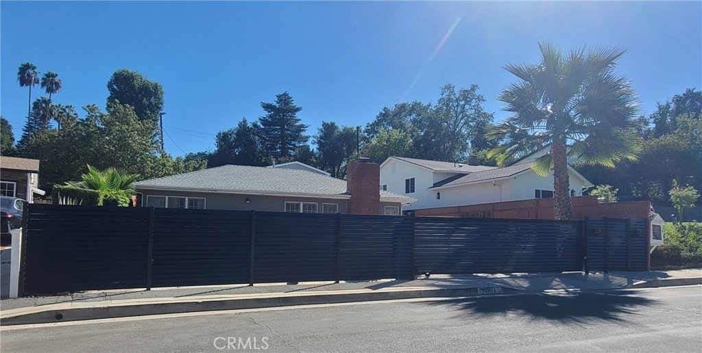 22054 Independencia - Photo 1