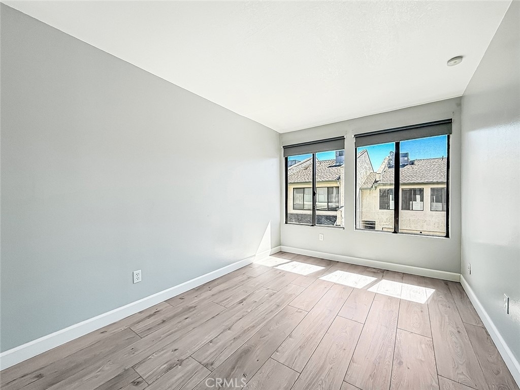 5249 Colodny - Photo 17