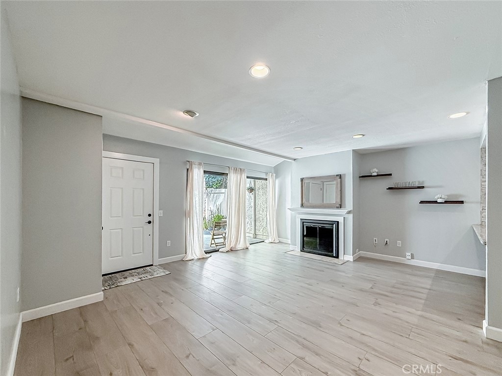 5249 Colodny - Photo 4