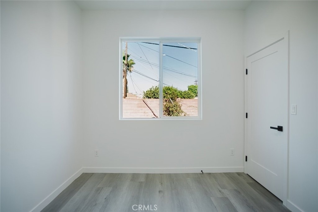 9707 Willis Avenue - Photo 13