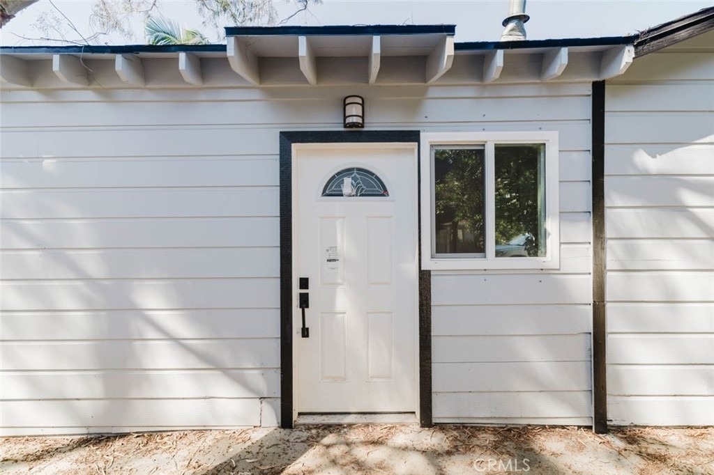7227 Forbes Avenue - Photo 2
