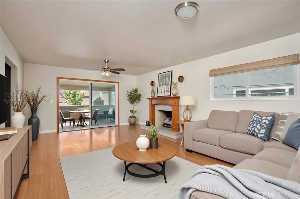 3546 Hillview Drive - Photo 3