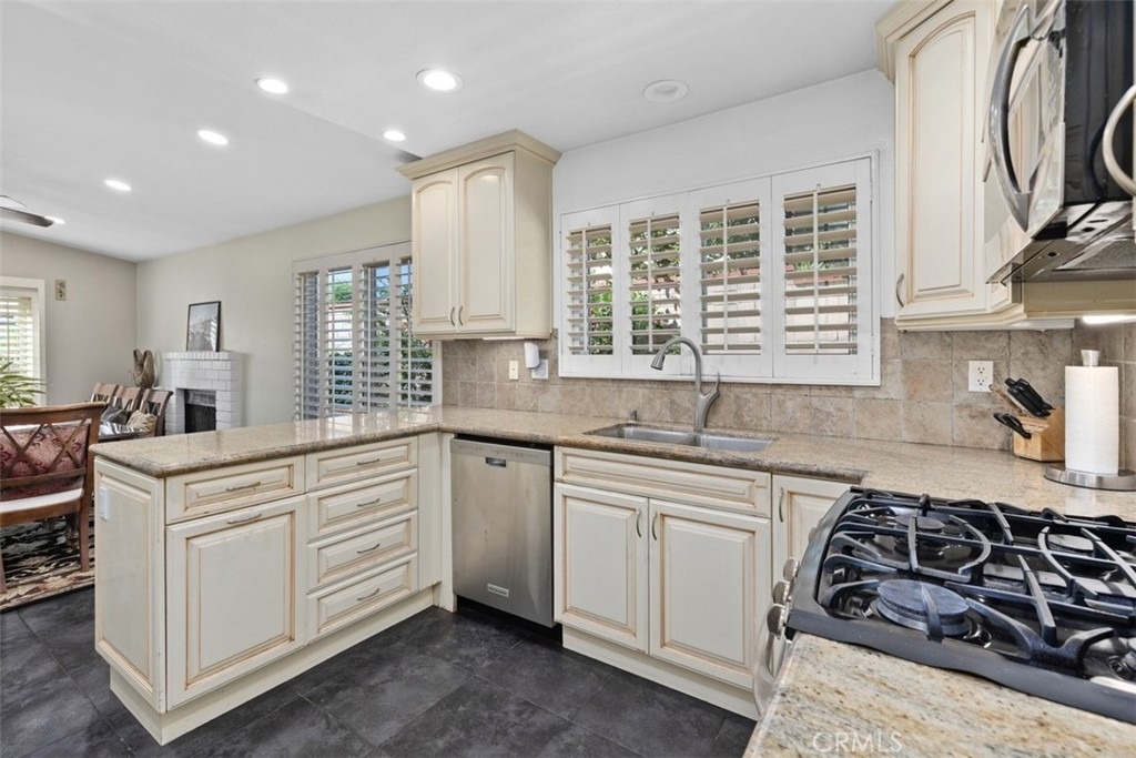 24254 Doeskin Place - Photo 7