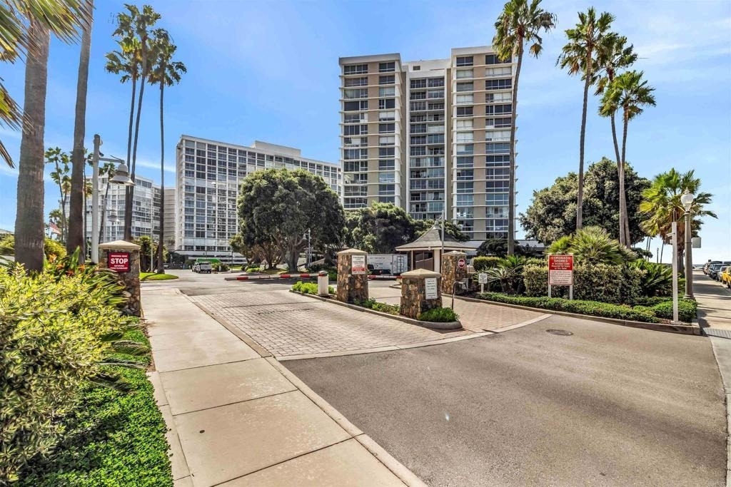 1720 Avenida Del Mundo - Photo 20