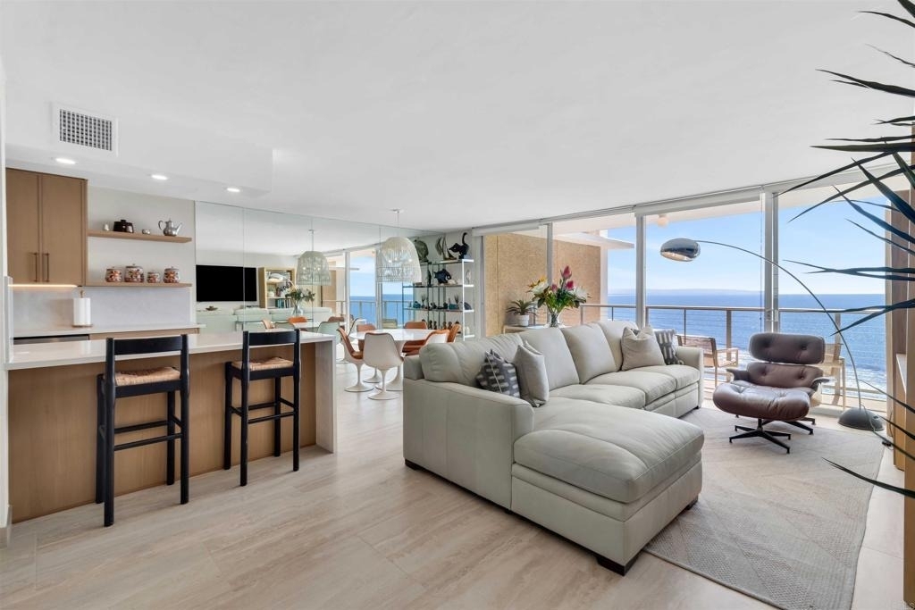 1720 Avenida Del Mundo - Photo 4