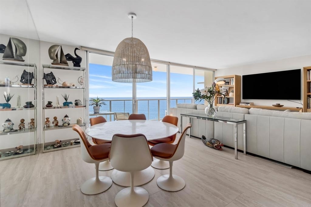 1720 Avenida Del Mundo - Photo 3