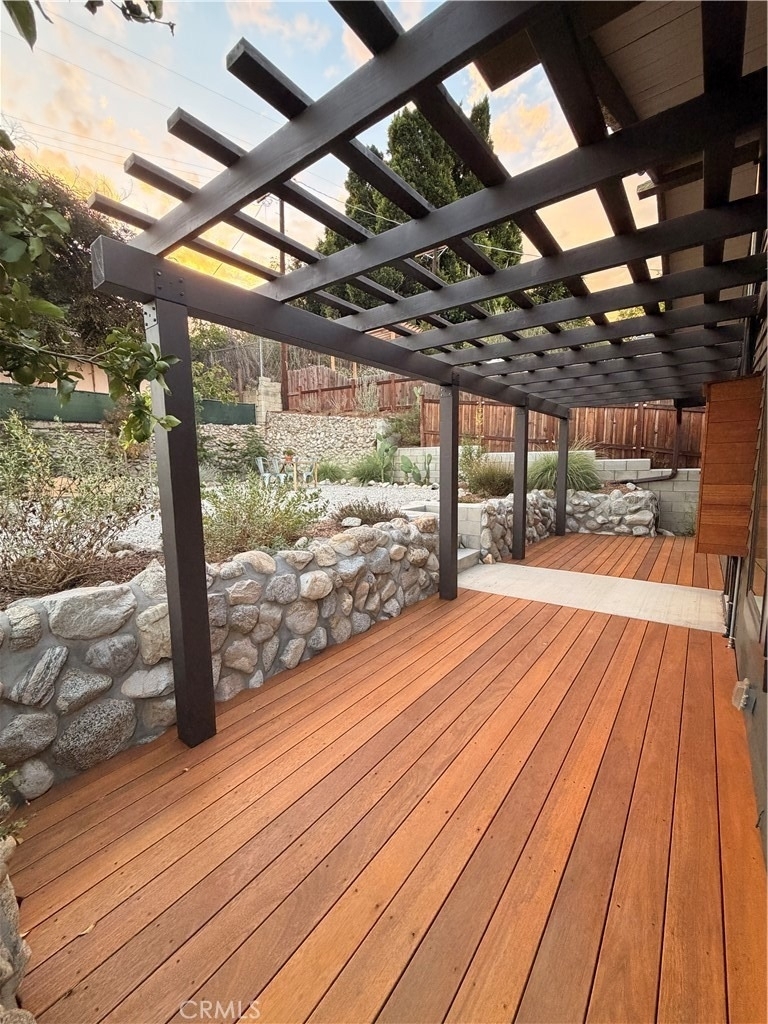 521 Meridian Terrace - Photo 4